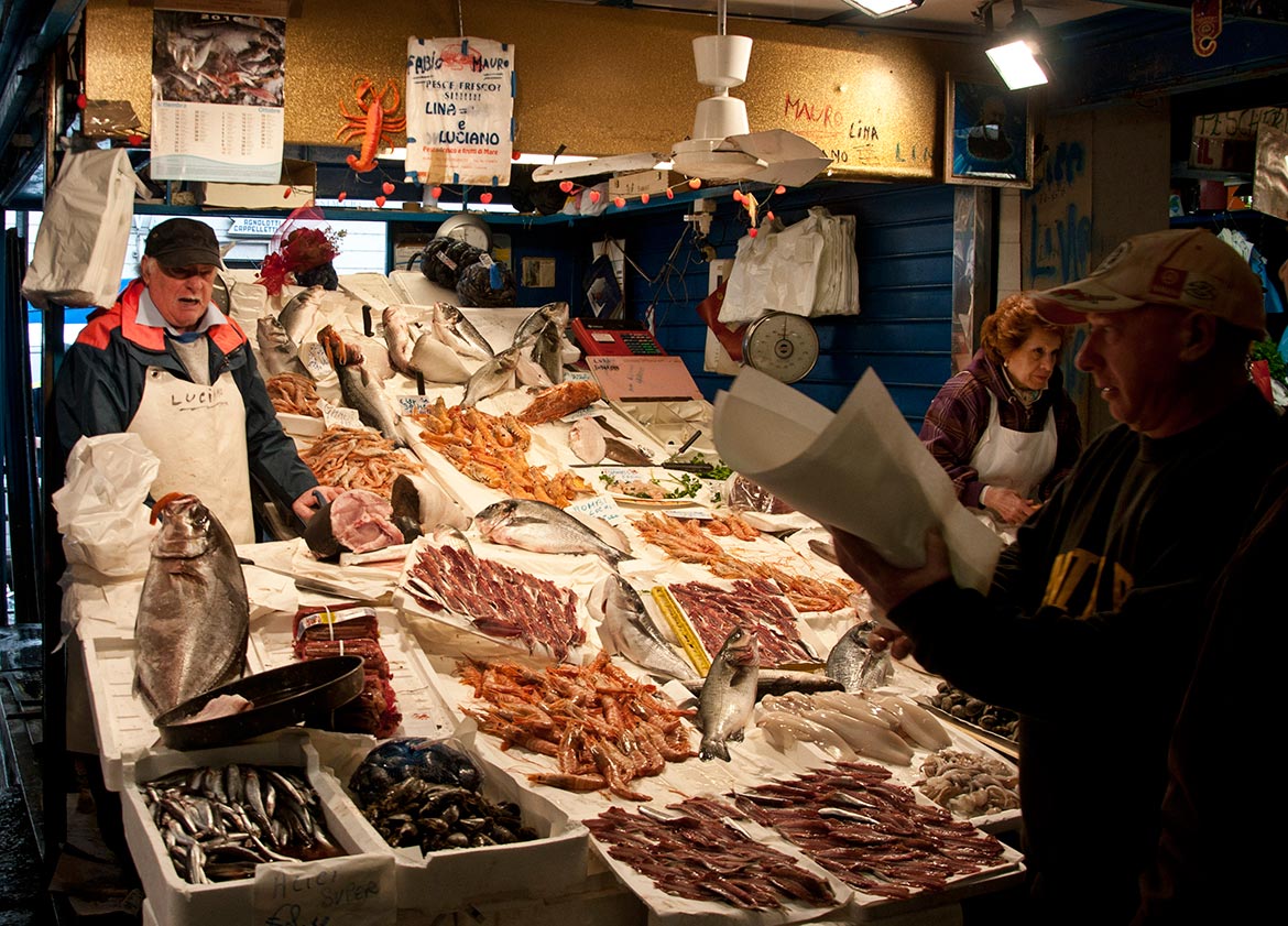 Where to Eat In Testaccio: Seafood-Store - Eric Parker