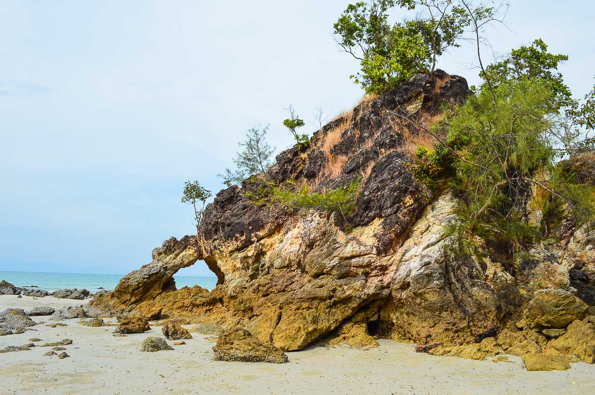 Koh Phayam Travel - beach